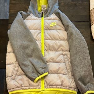 Boys Nike coat jacket like new - size 7